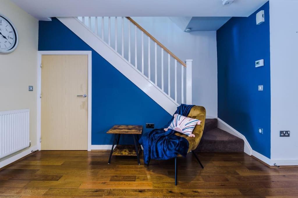 Villa Modern Townhouse Near Coop Live Etihad Manchester Esterno foto